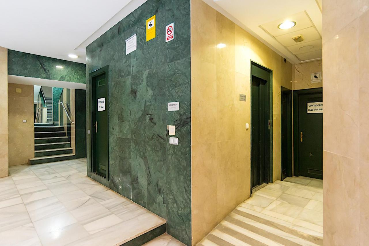 Rooms Young People Only, Soho Citycenter 马拉加 外观 照片